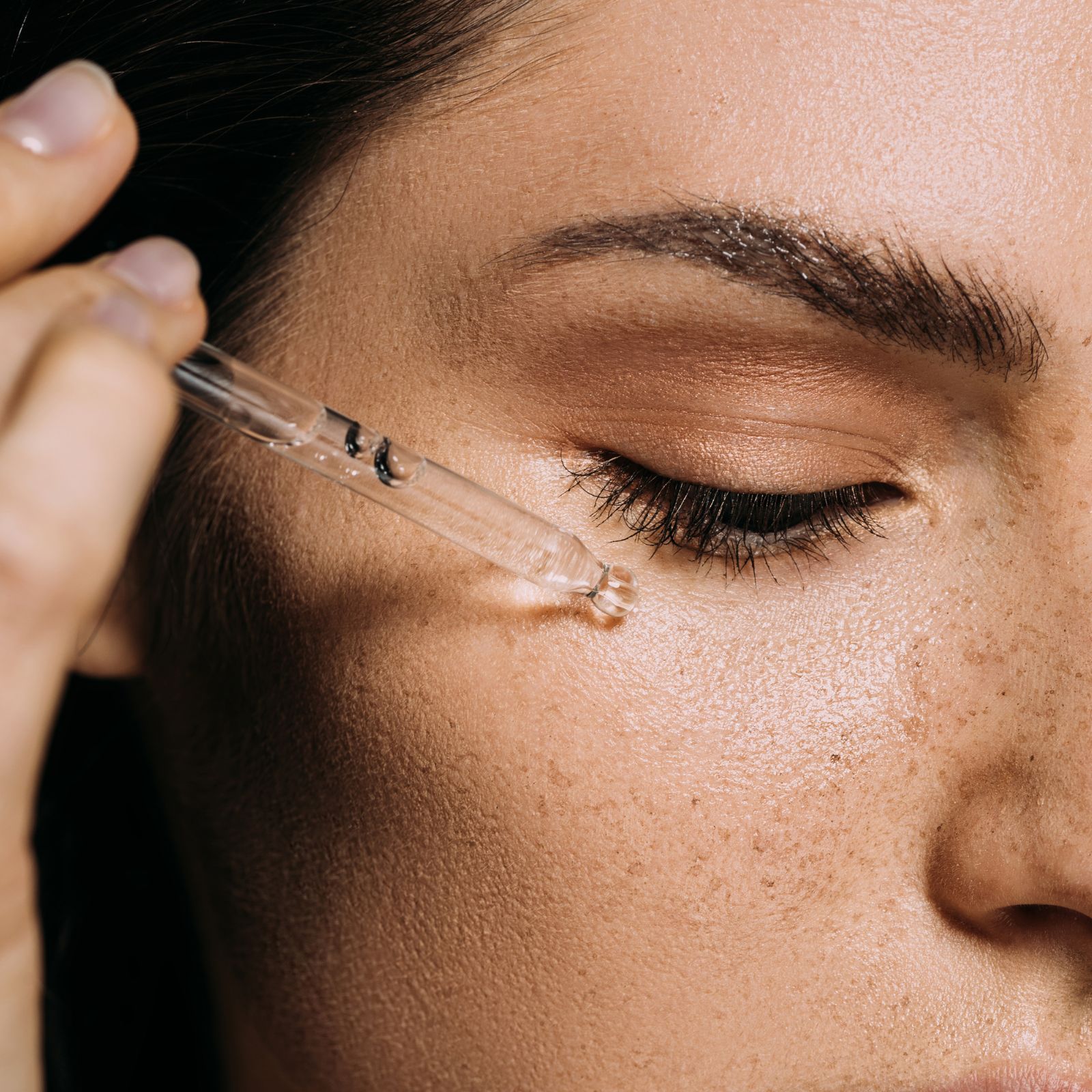 Sérum visage à l'acide hyaluronique – Image 4